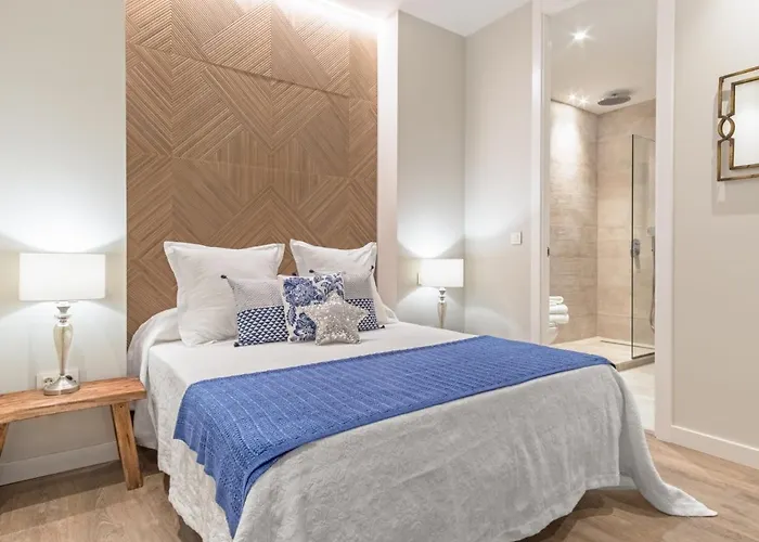 Experience The Best Of Madrid! Gran Via Apartment For 6, Comfort And Style In The Heart Of Chueca III